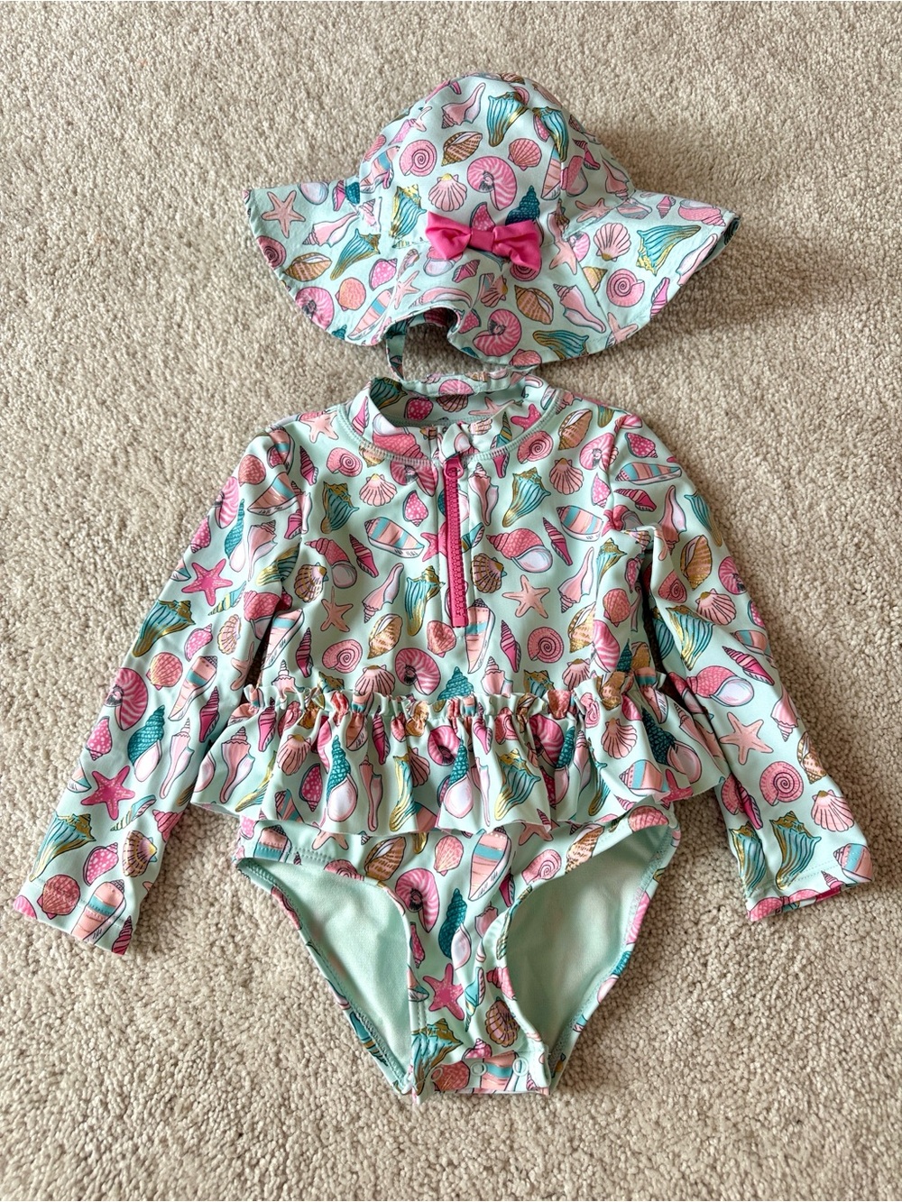 Brand New Flapdoodles Mint and Pink Seashell Girls Rash Guard Swim Set
